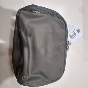 Lululemon Everywhere Belt Bag Large- NWT